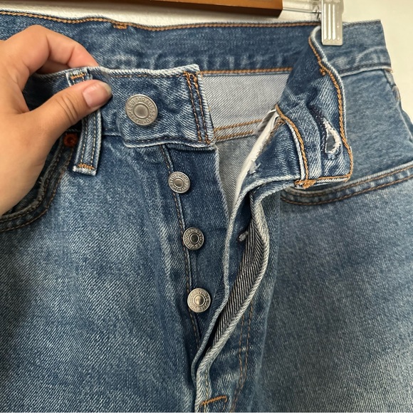 Levi’s Premium Denim Button‎ Fly Raw hem Skirt 30 - Picture 3 of 5